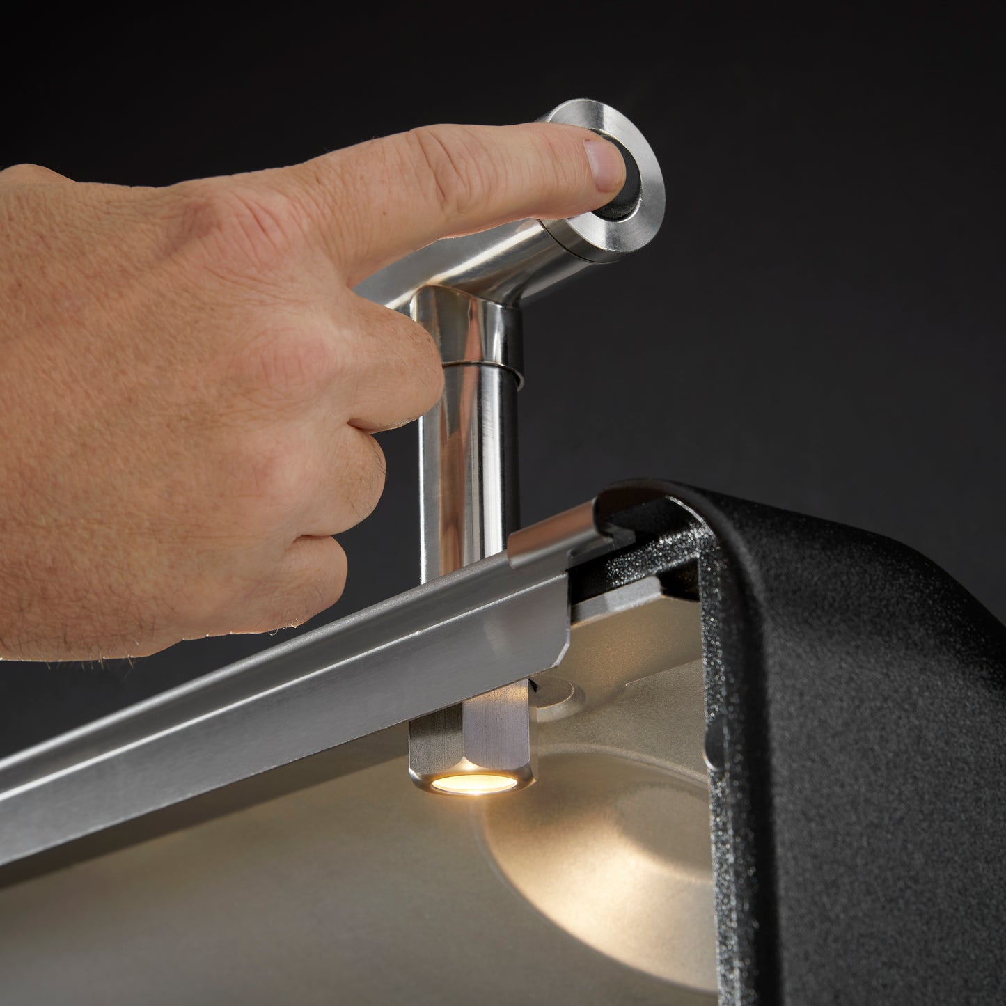 Weber Genesis EP-435 Black ULPG