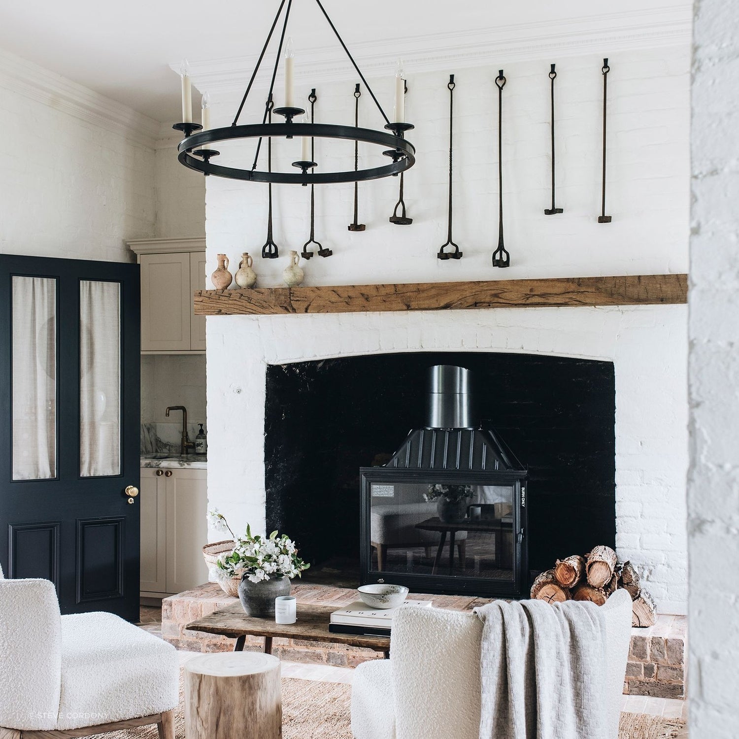 Seguin Super 9 Cast Iron Fireplace - Swing Door