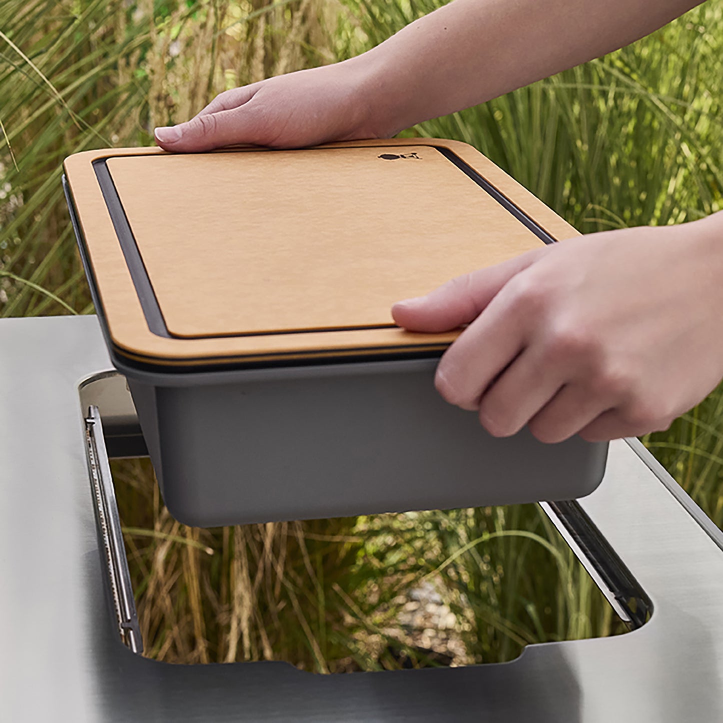 Weber Genesis E-425 Black ULPG